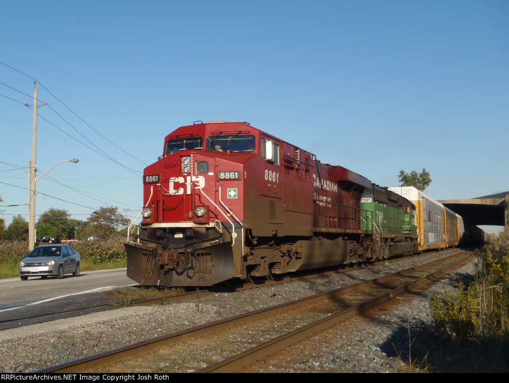 CP 8861 & HLCX 7191